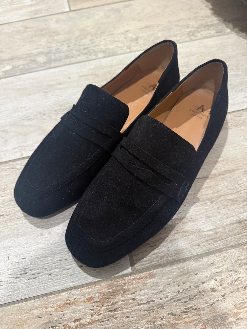Aquatalia Black Suede Loafers Classic Slip-On size 9 LIKE NEW!